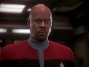 extant_StarTrek_DS9_4x07-StarshipDown_0525.jpg