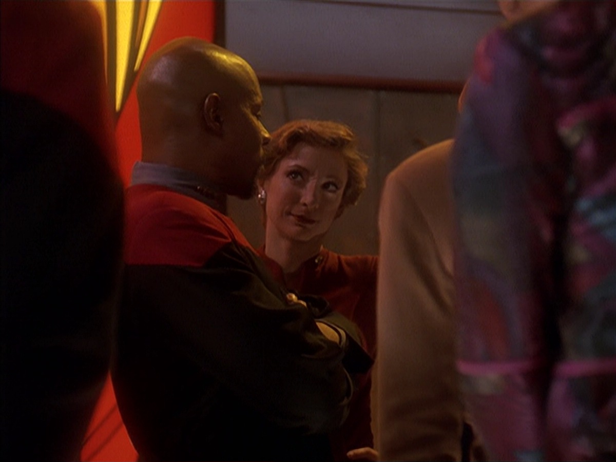 extant_StarTrek_DS9_4x08-LittleGreenMen_0045.jpg