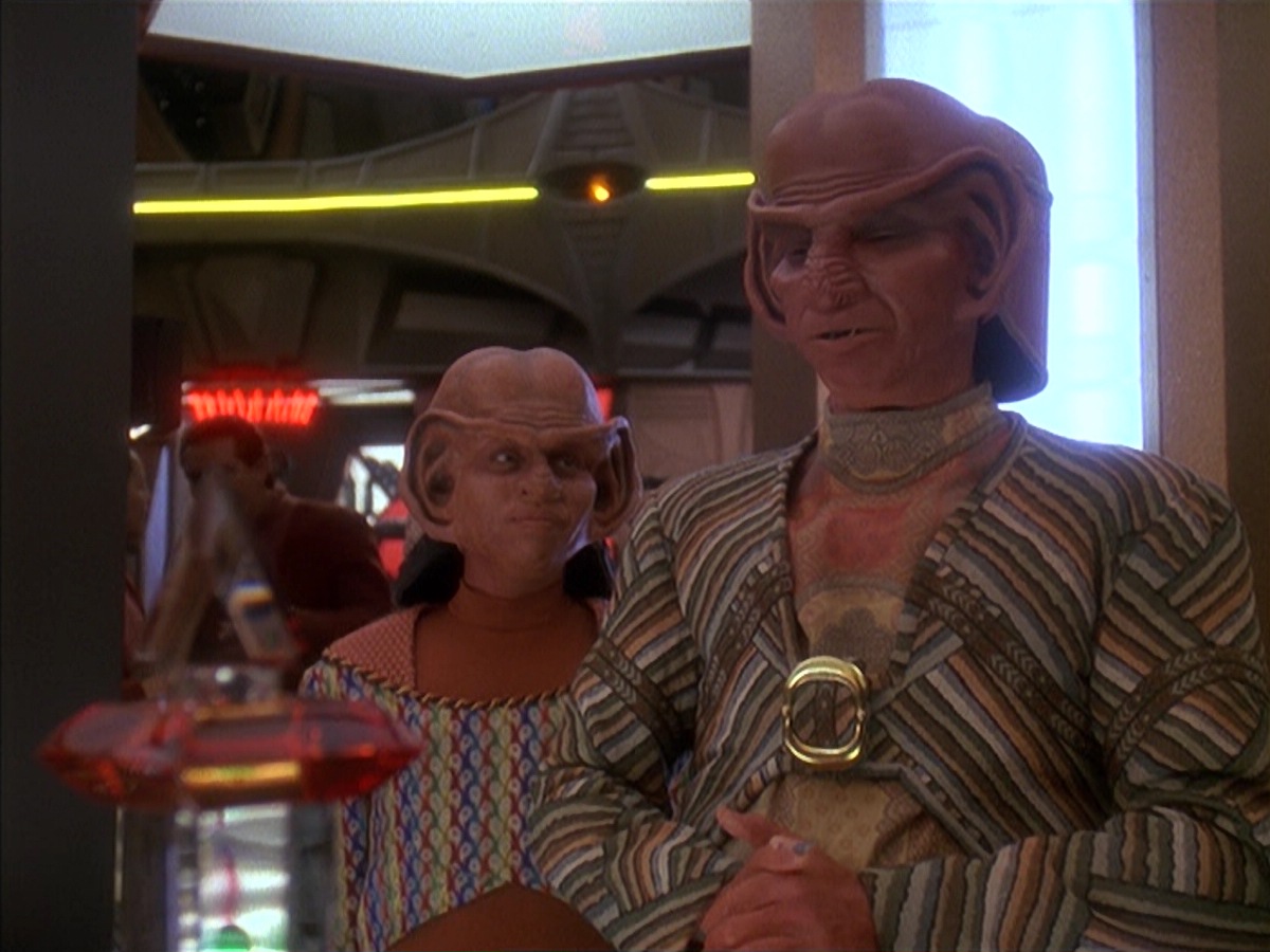 extant_StarTrek_DS9_4x08-LittleGreenMen_0049.jpg