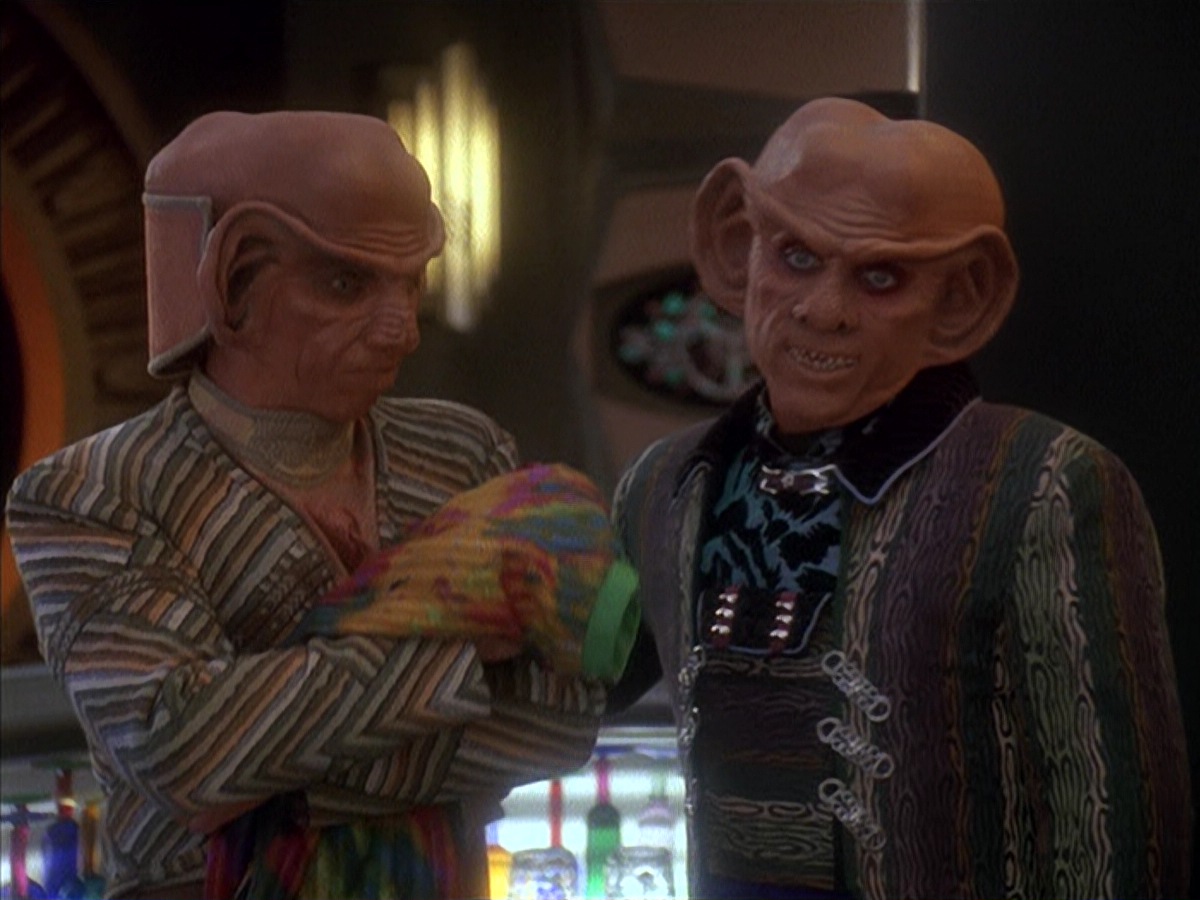 extant_StarTrek_DS9_4x08-LittleGreenMen_0313.jpg