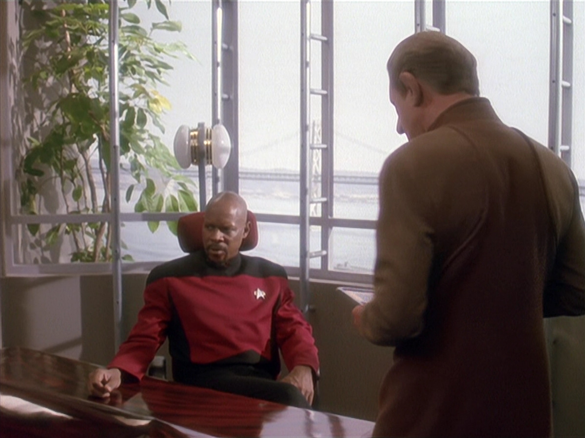 extant_StarTrek_DS9_4x12-ParadiseLost_00151.jpg