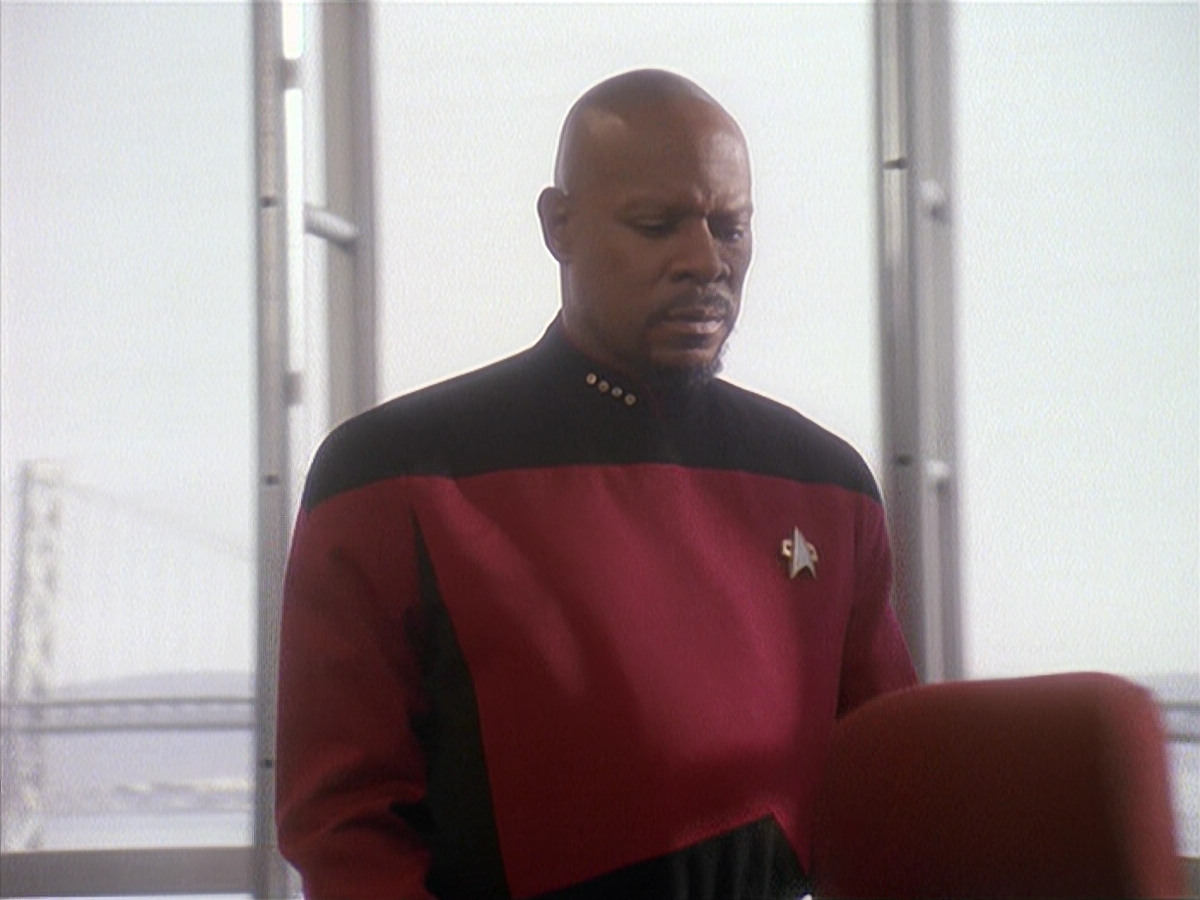 extant_StarTrek_DS9_4x12-ParadiseLost_00196.jpg