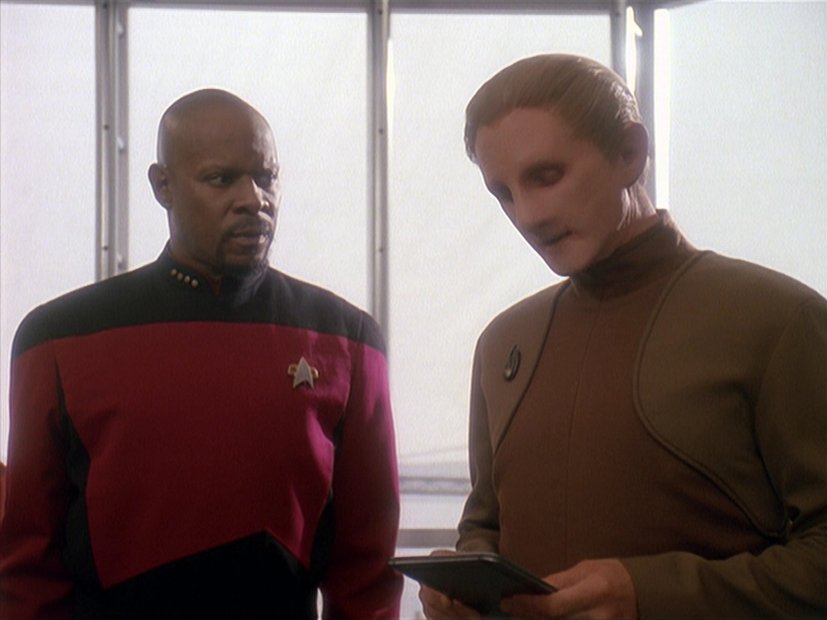extant_StarTrek_DS9_4x12-ParadiseLost_00211.jpg