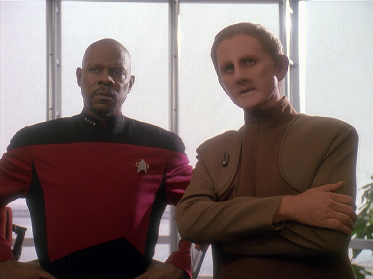 extant_StarTrek_DS9_4x12-ParadiseLost_00241.jpg