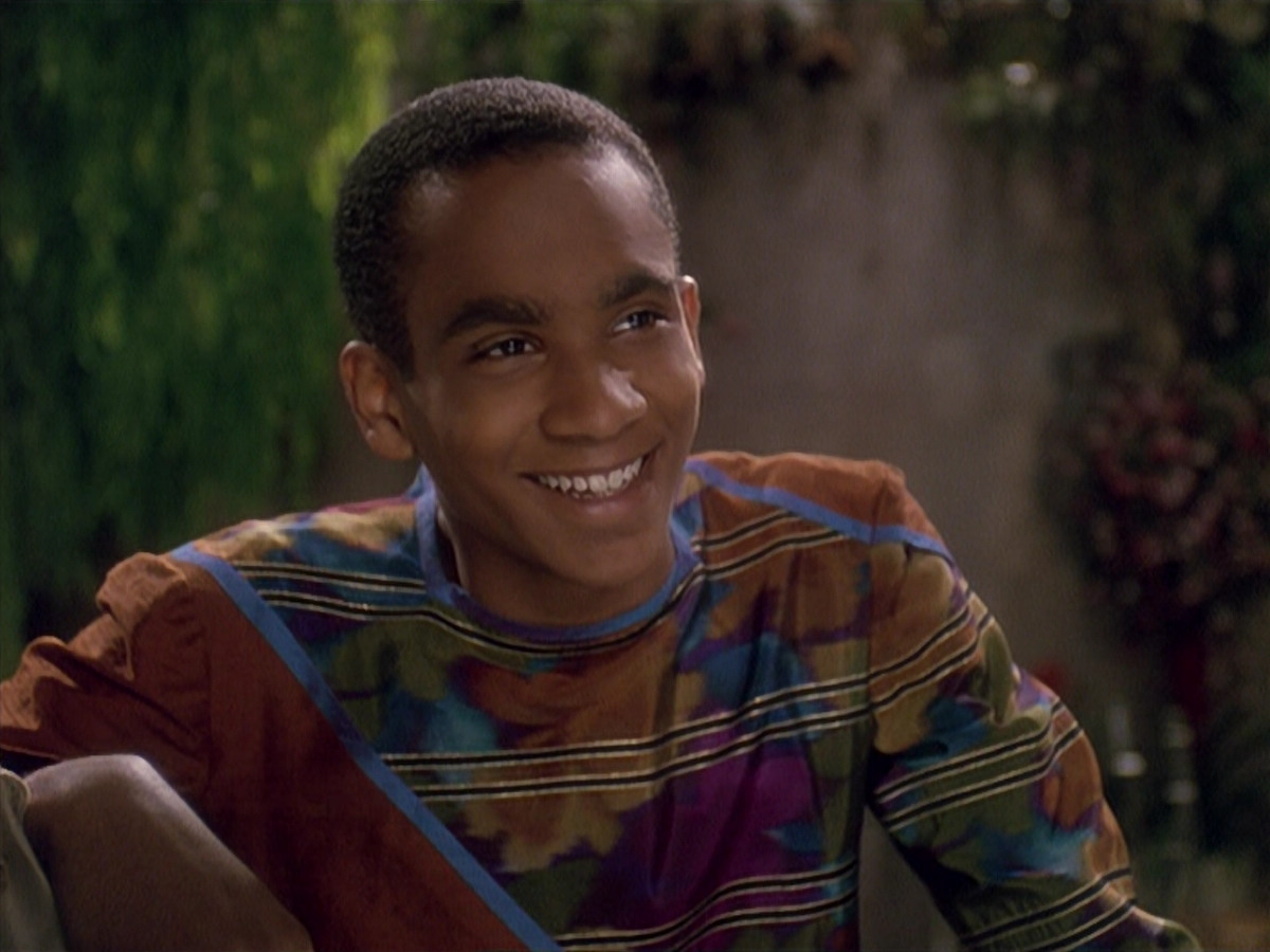 extant_StarTrek_DS9_4x12-ParadiseLost_00285.jpg