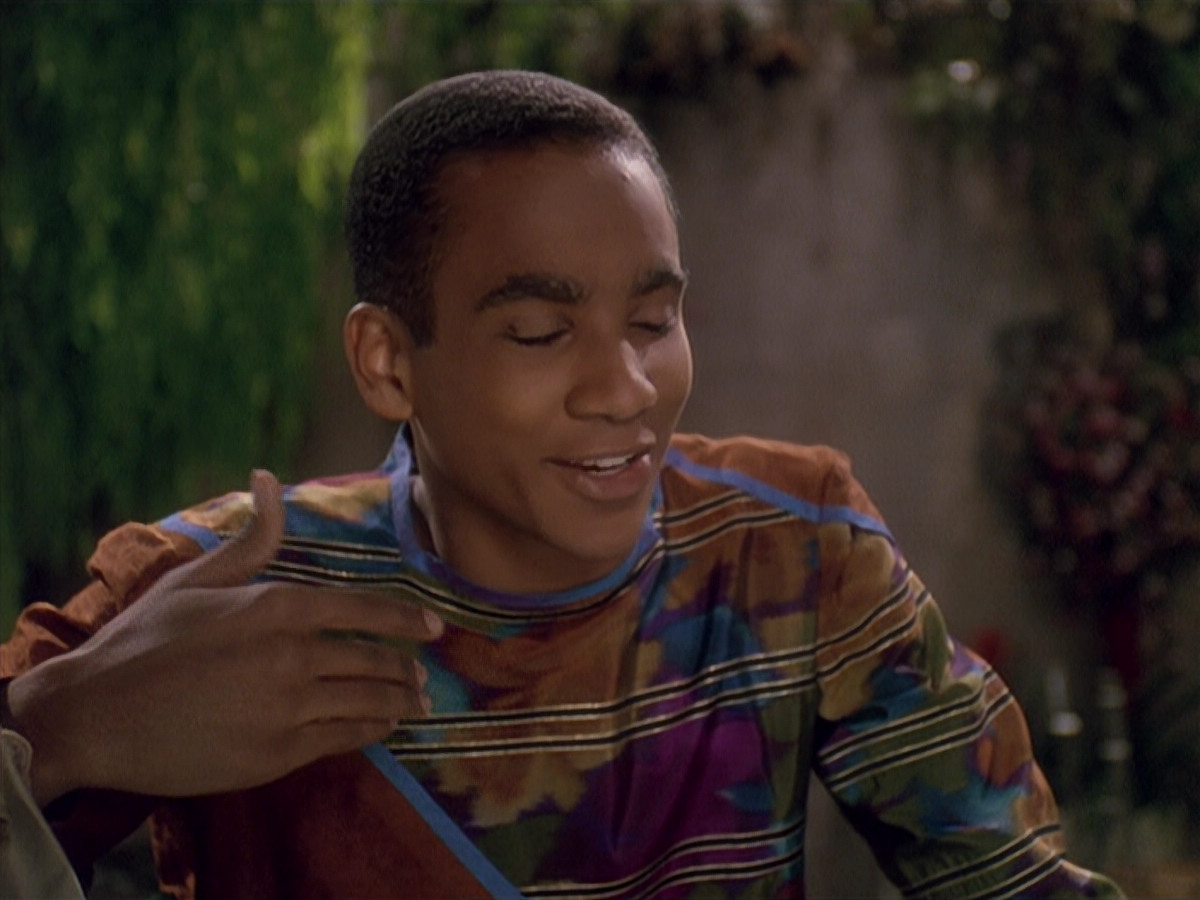 extant_StarTrek_DS9_4x12-ParadiseLost_00286.jpg