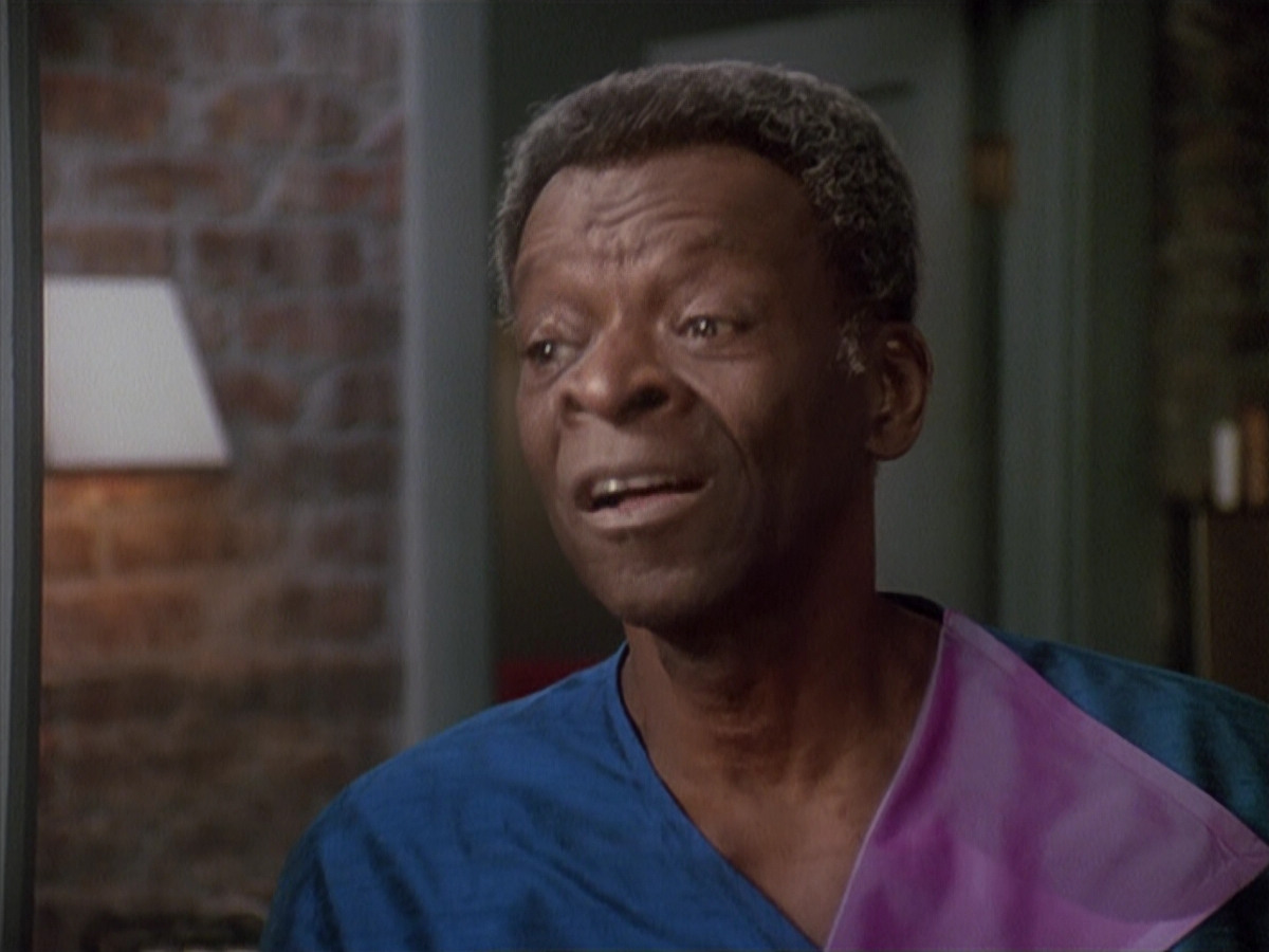 extant_StarTrek_DS9_4x12-ParadiseLost_00293.jpg