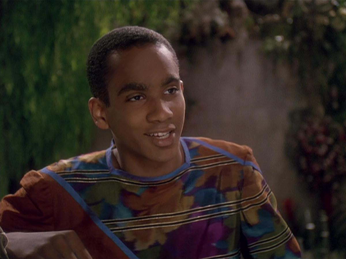 extant_StarTrek_DS9_4x12-ParadiseLost_00316.jpg