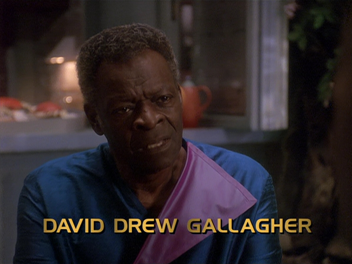 extant_StarTrek_DS9_4x12-ParadiseLost_00658.jpg
