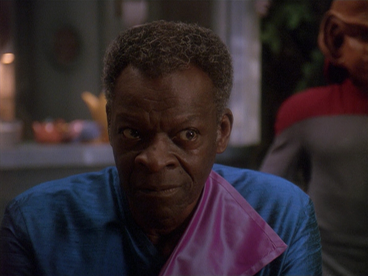 extant_StarTrek_DS9_4x12-ParadiseLost_00680.jpg