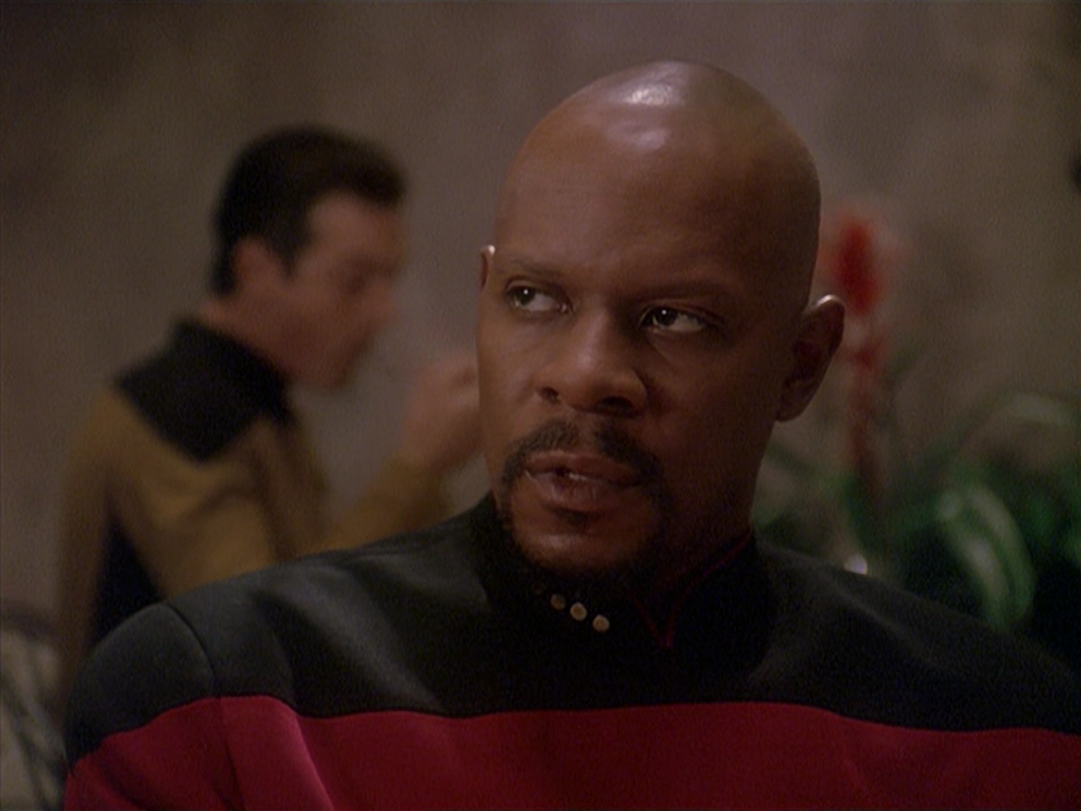 extant_StarTrek_DS9_4x12-ParadiseLost_00686.jpg