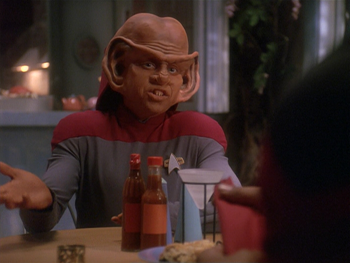 extant_StarTrek_DS9_4x12-ParadiseLost_00724.jpg