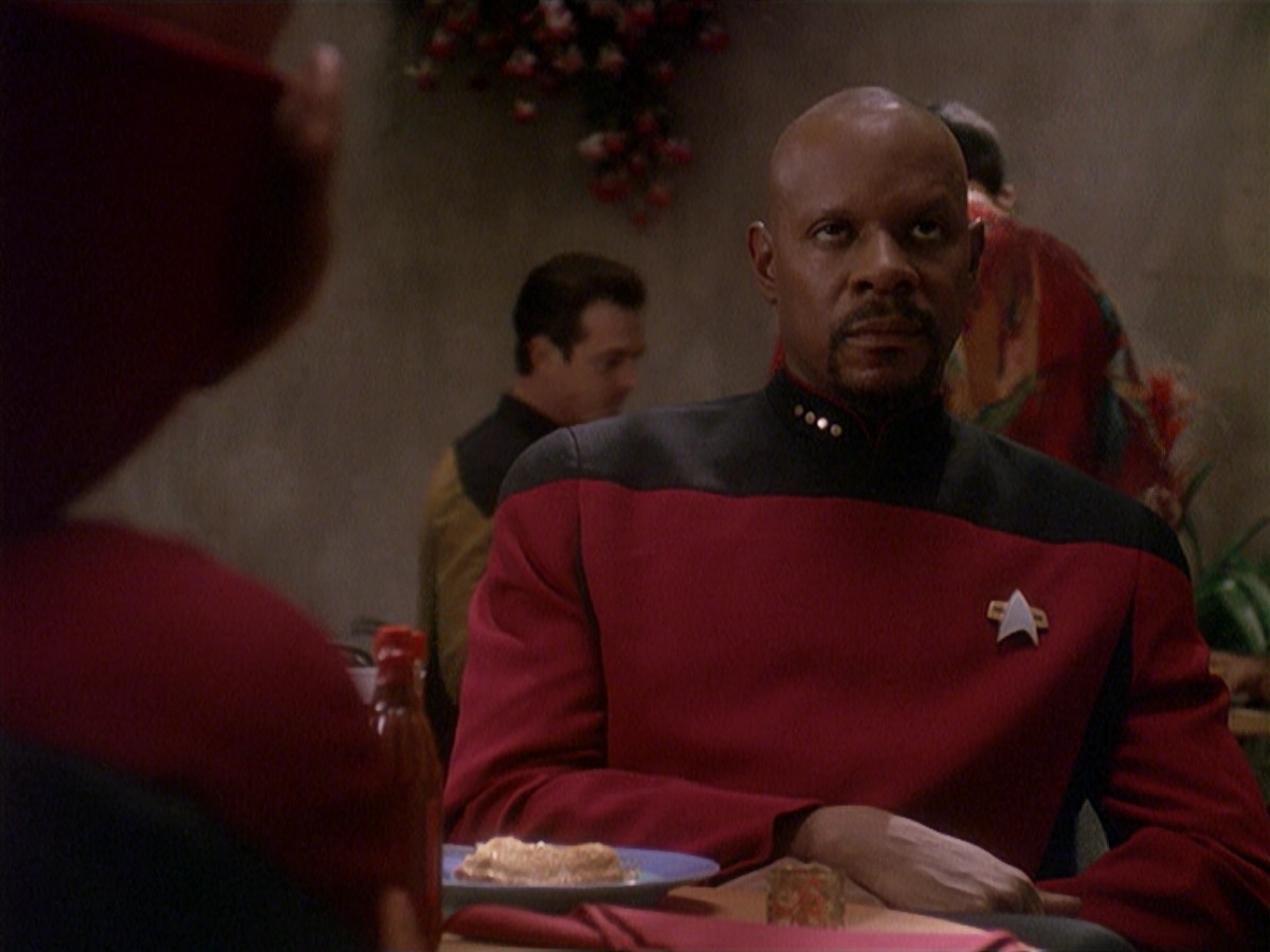 extant_StarTrek_DS9_4x12-ParadiseLost_00753.jpg