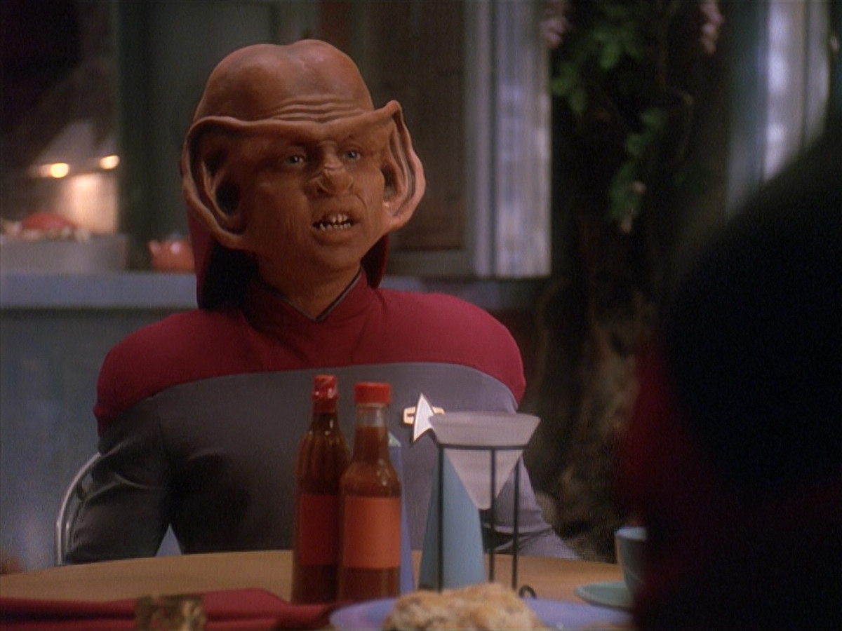 extant_StarTrek_DS9_4x12-ParadiseLost_00761.jpg