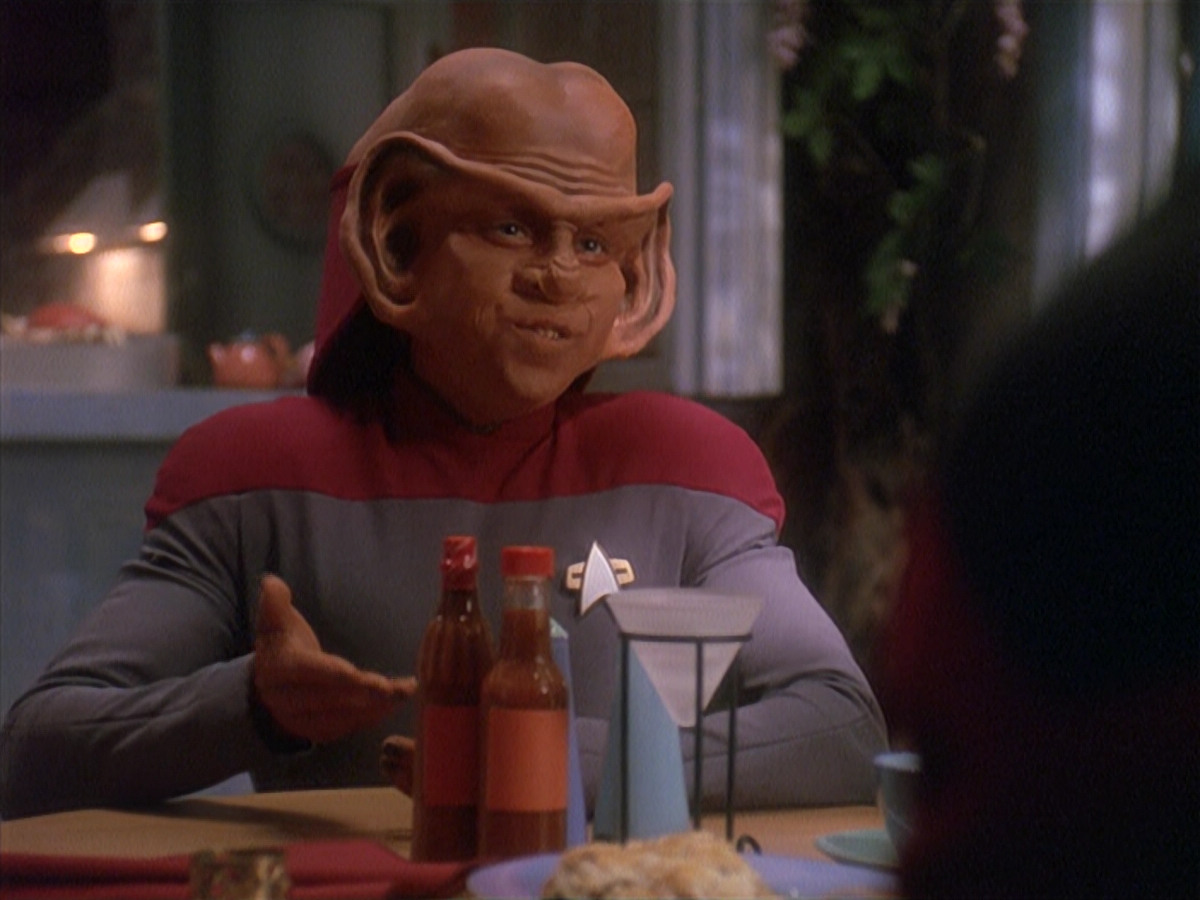 extant_StarTrek_DS9_4x12-ParadiseLost_00776.jpg