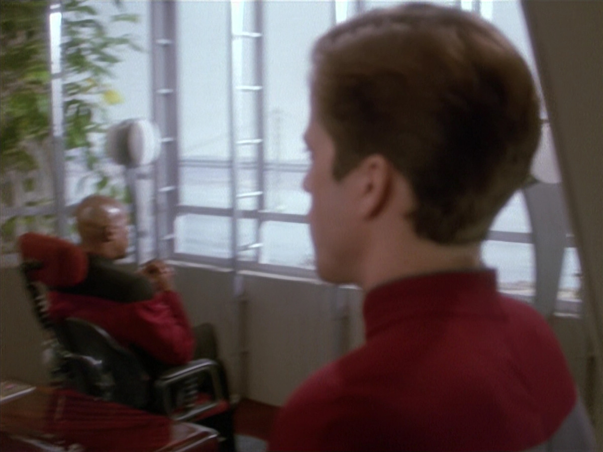 extant_StarTrek_DS9_4x12-ParadiseLost_00806.jpg