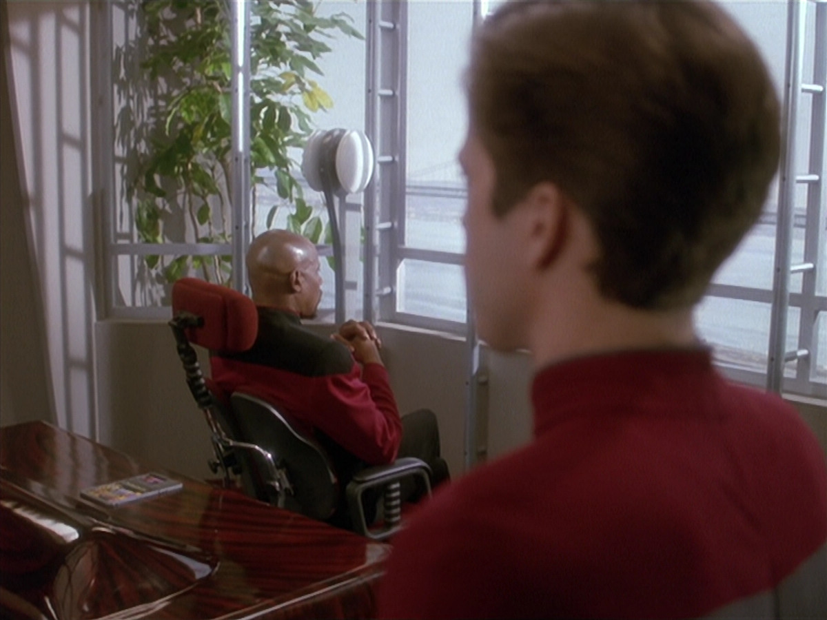 extant_StarTrek_DS9_4x12-ParadiseLost_00809.jpg