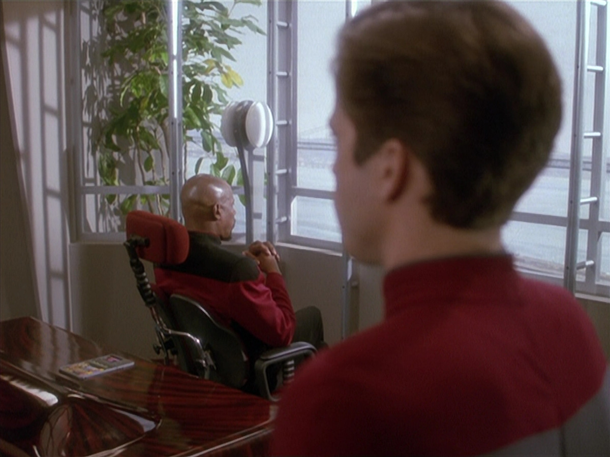 extant_StarTrek_DS9_4x12-ParadiseLost_00811.jpg