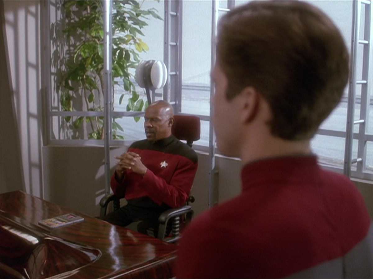extant_StarTrek_DS9_4x12-ParadiseLost_00818.jpg