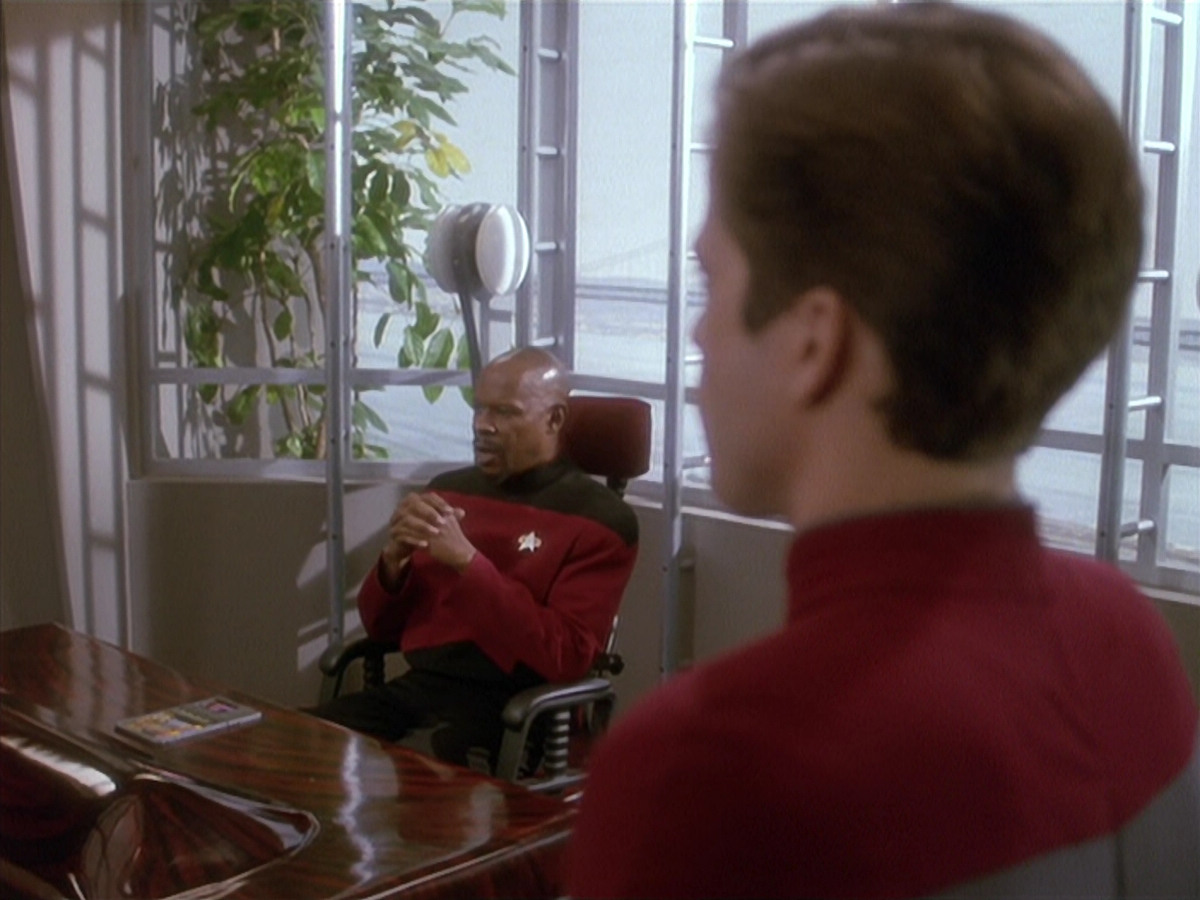 extant_StarTrek_DS9_4x12-ParadiseLost_00820.jpg