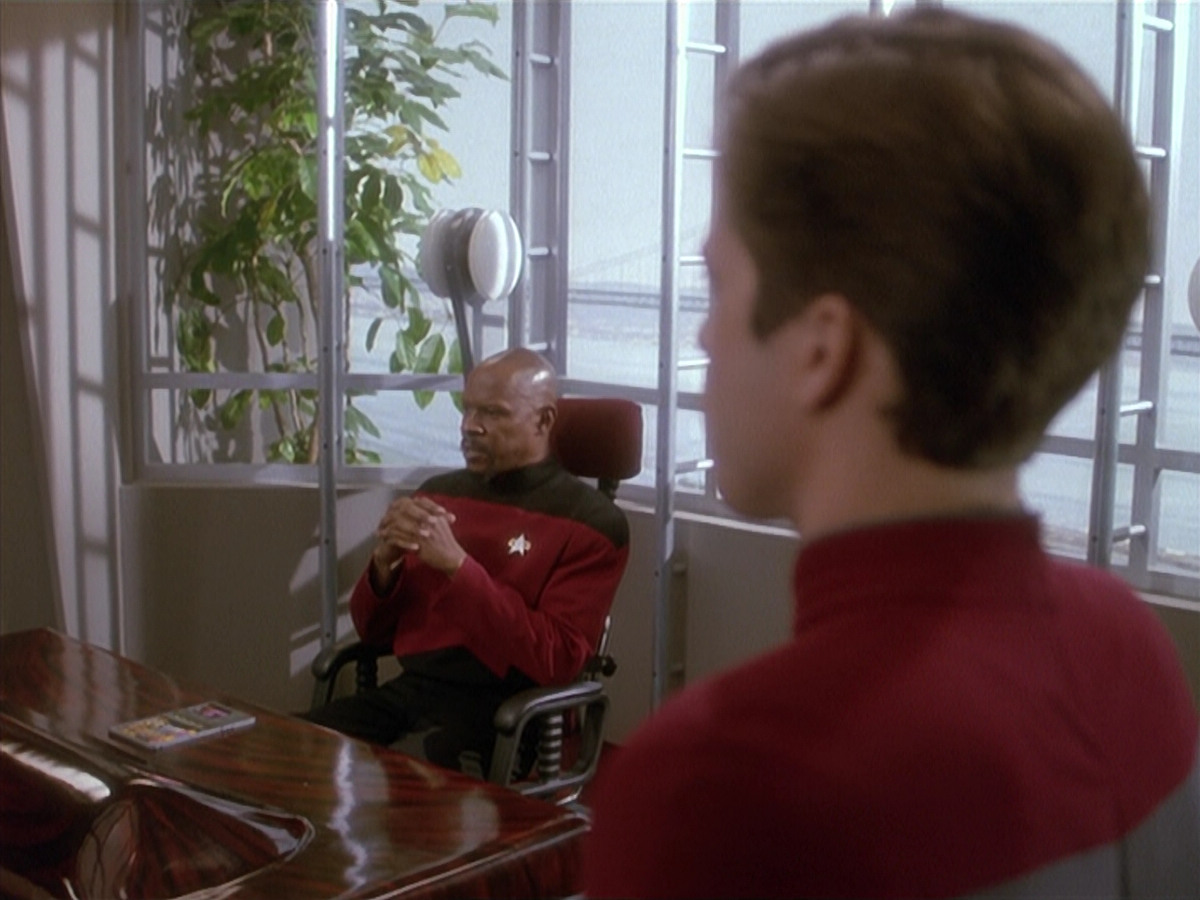 extant_StarTrek_DS9_4x12-ParadiseLost_00821.jpg