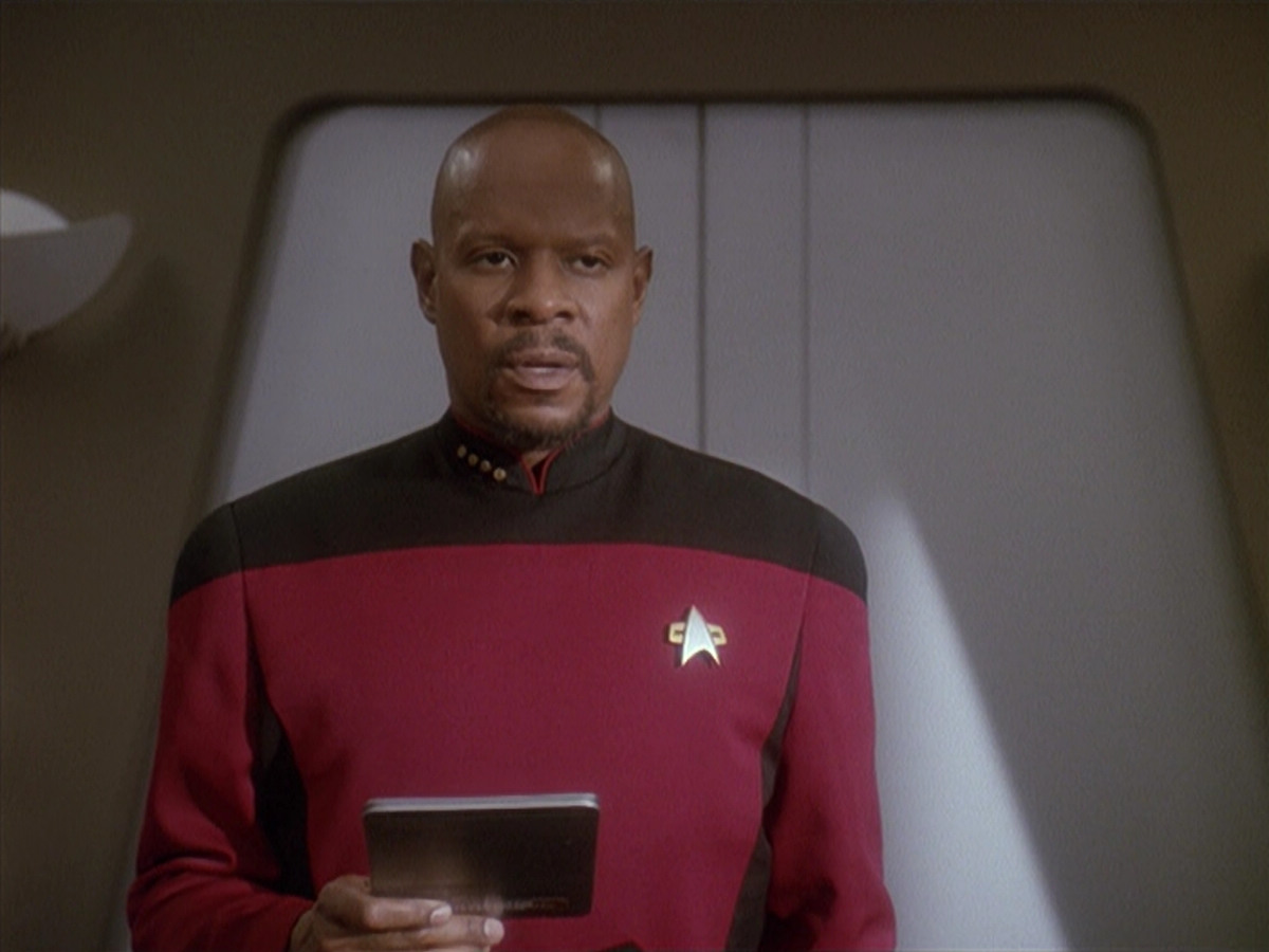 extant_StarTrek_DS9_4x12-ParadiseLost_00842.jpg