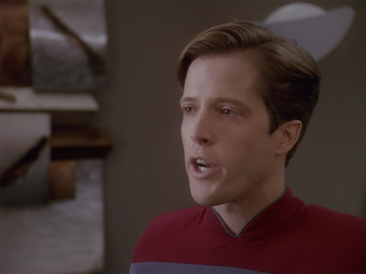 extant_StarTrek_DS9_4x12-ParadiseLost_00859.jpg