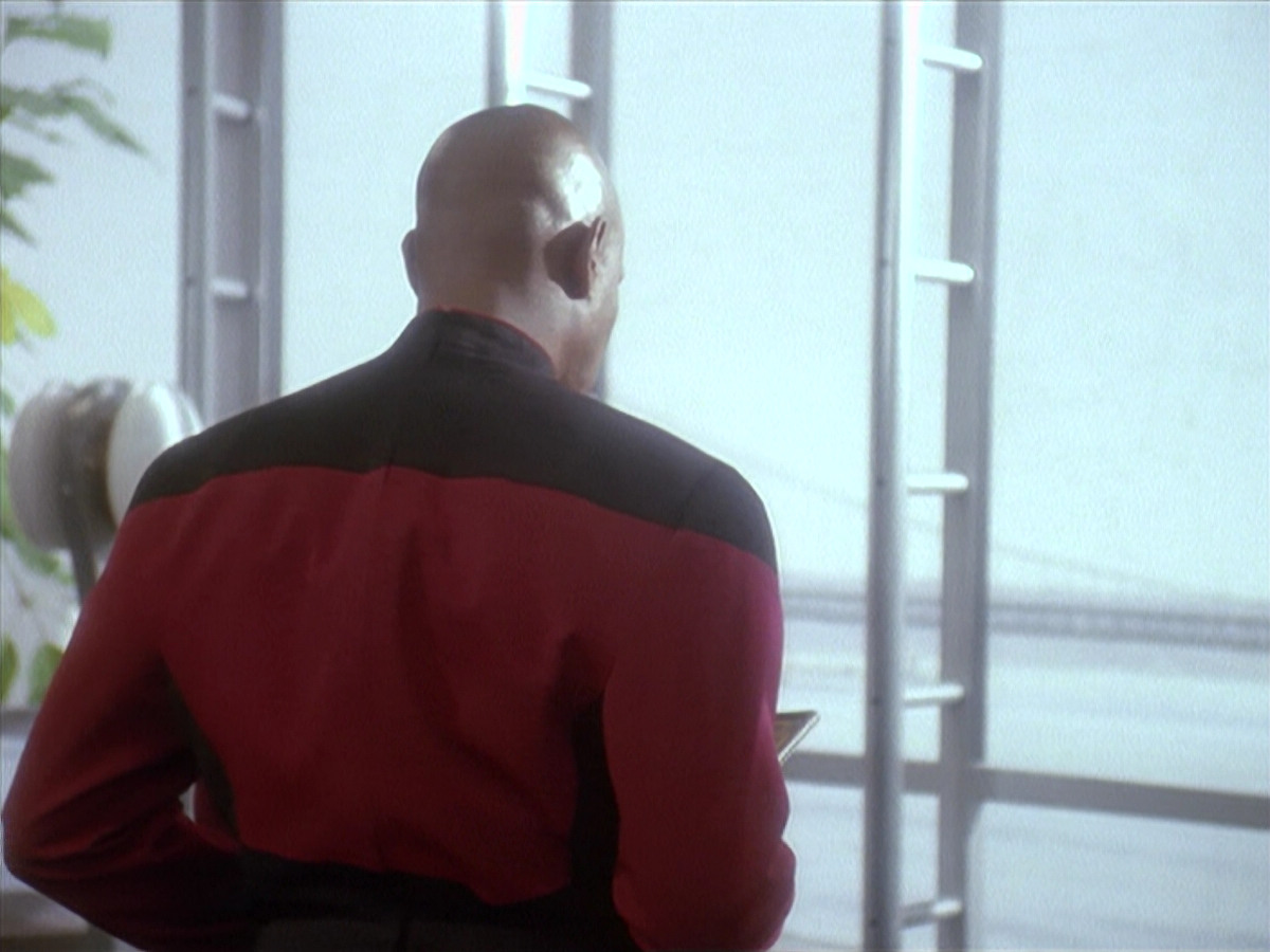 extant_StarTrek_DS9_4x12-ParadiseLost_00884.jpg