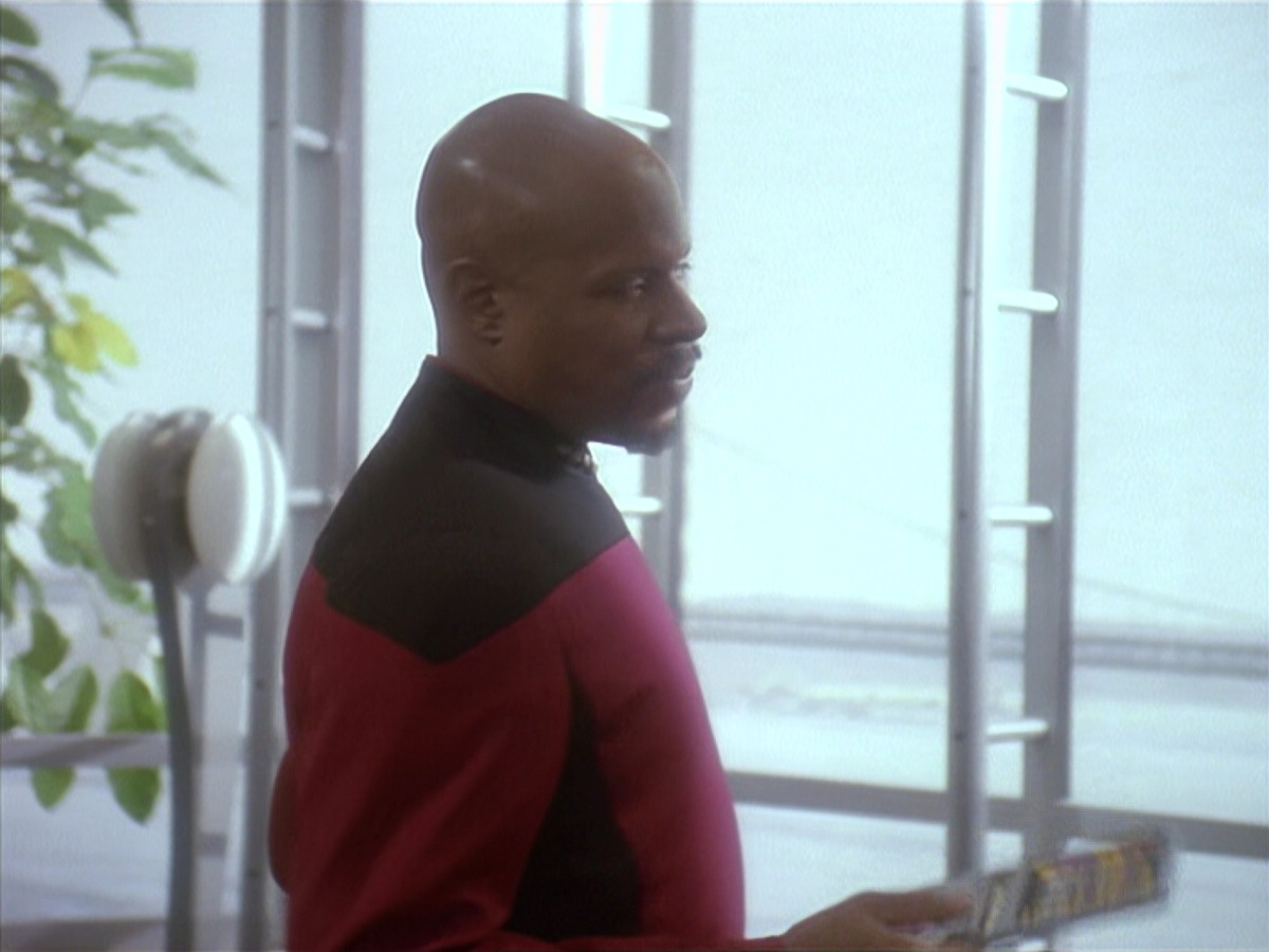 extant_StarTrek_DS9_4x12-ParadiseLost_00887.jpg