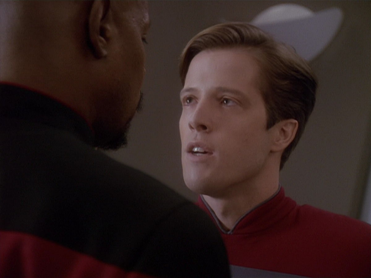 extant_StarTrek_DS9_4x12-ParadiseLost_00899.jpg