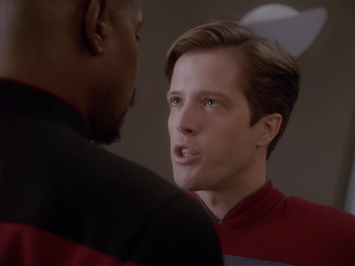 extant_StarTrek_DS9_4x12-ParadiseLost_00900.jpg