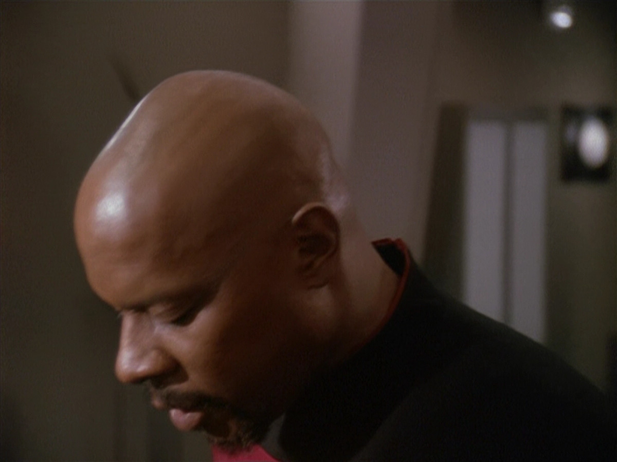 extant_StarTrek_DS9_4x12-ParadiseLost_00921.jpg