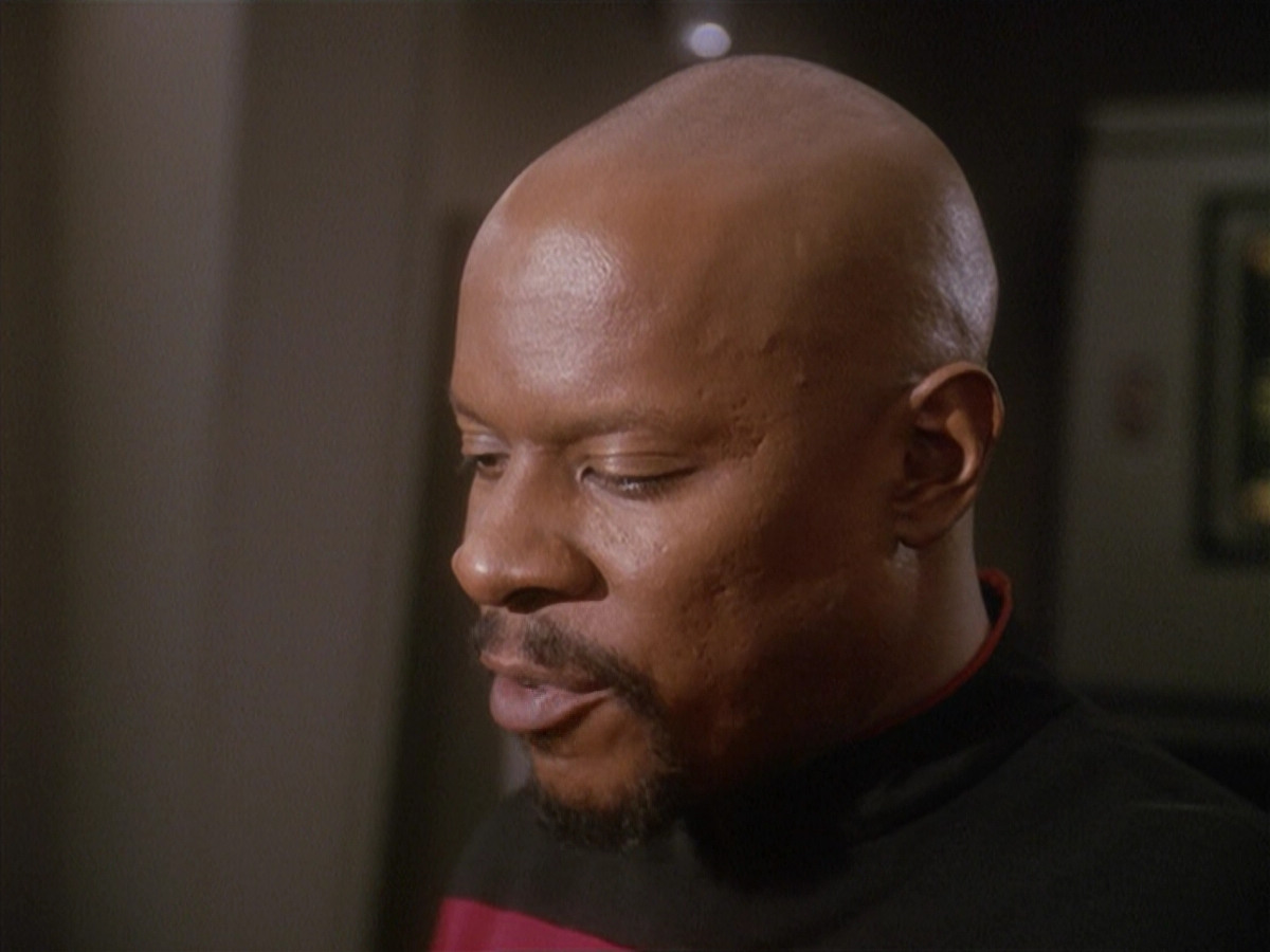 extant_StarTrek_DS9_4x12-ParadiseLost_00925.jpg