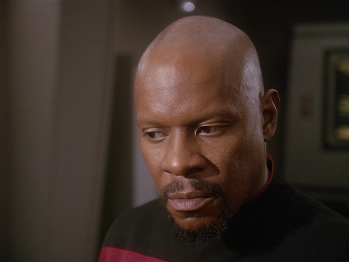 extant_StarTrek_DS9_4x12-ParadiseLost_00936.jpg