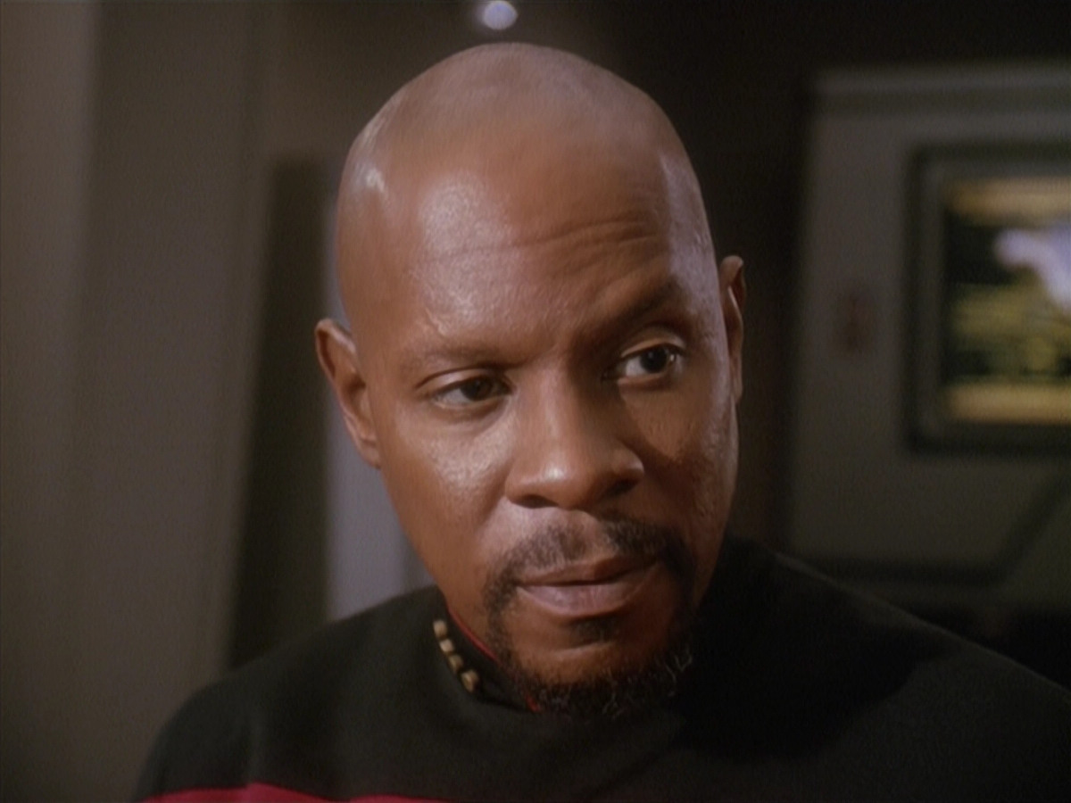 extant_StarTrek_DS9_4x12-ParadiseLost_00965.jpg