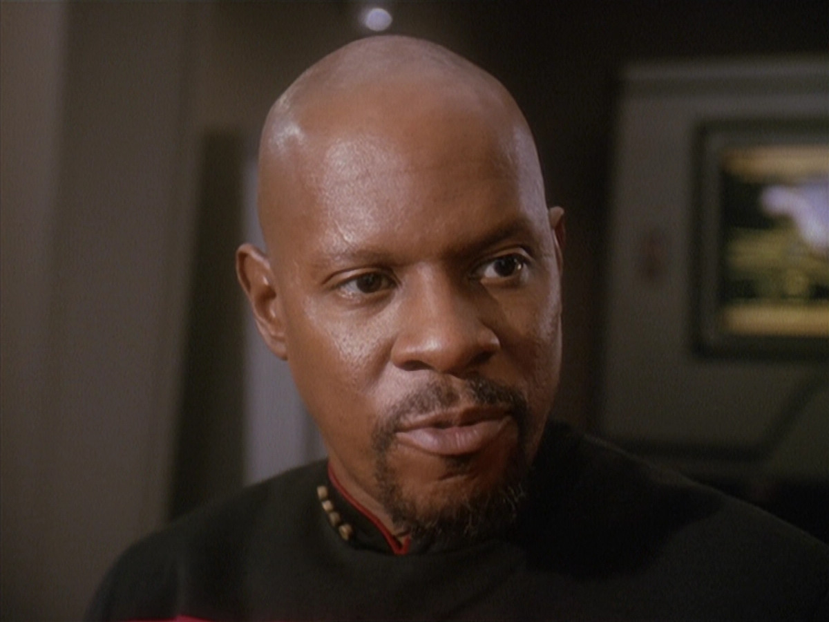 extant_StarTrek_DS9_4x12-ParadiseLost_00987.jpg
