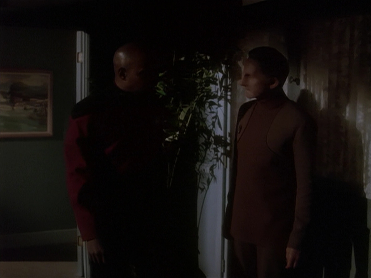 extant_StarTrek_DS9_4x12-ParadiseLost_01021.jpg