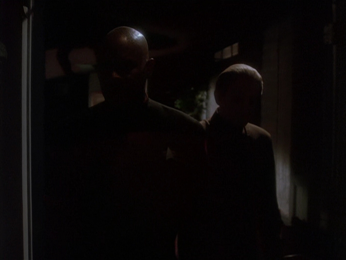 extant_StarTrek_DS9_4x12-ParadiseLost_01029.jpg