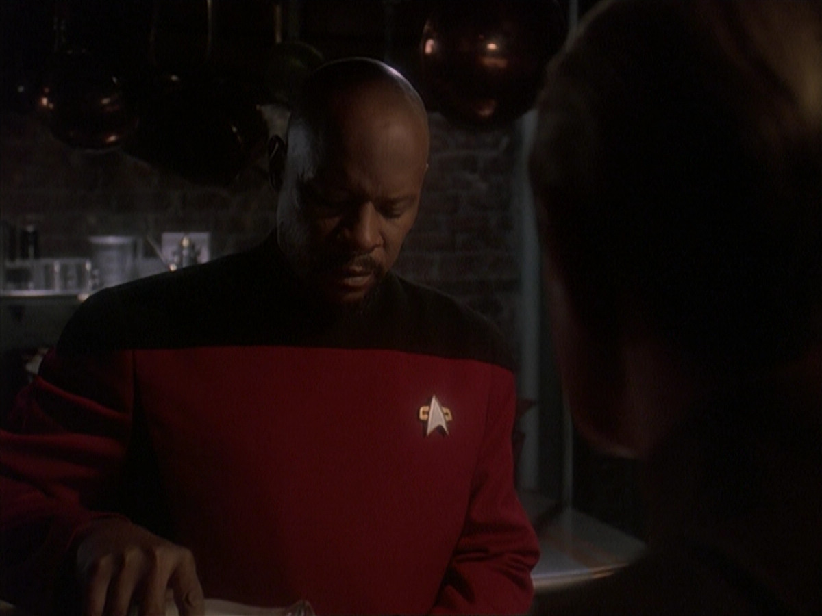 extant_StarTrek_DS9_4x12-ParadiseLost_01067.jpg