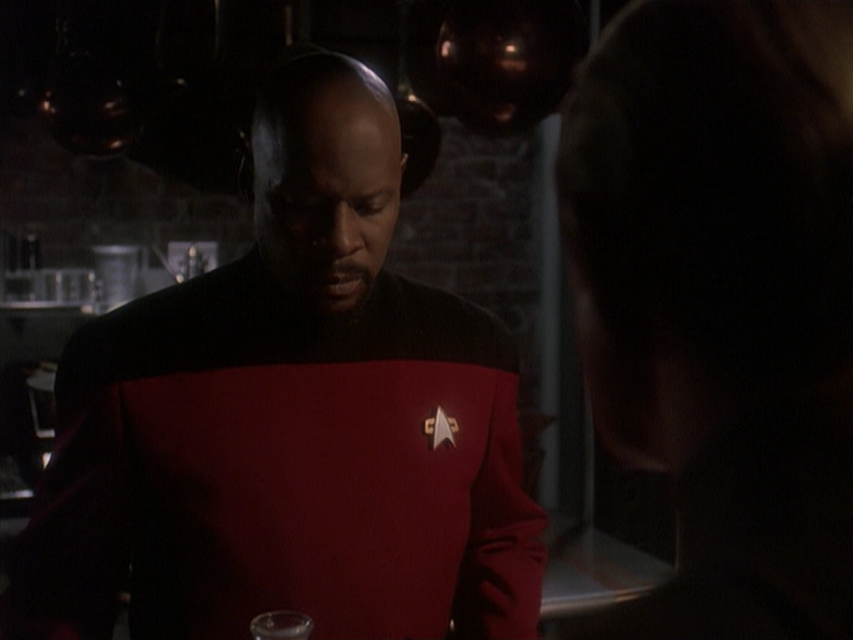 extant_StarTrek_DS9_4x12-ParadiseLost_01071.jpg