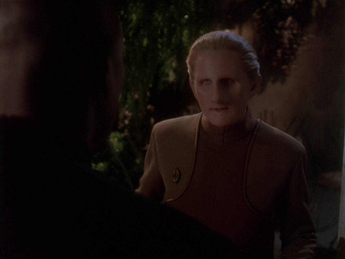 extant_StarTrek_DS9_4x12-ParadiseLost_01083.jpg