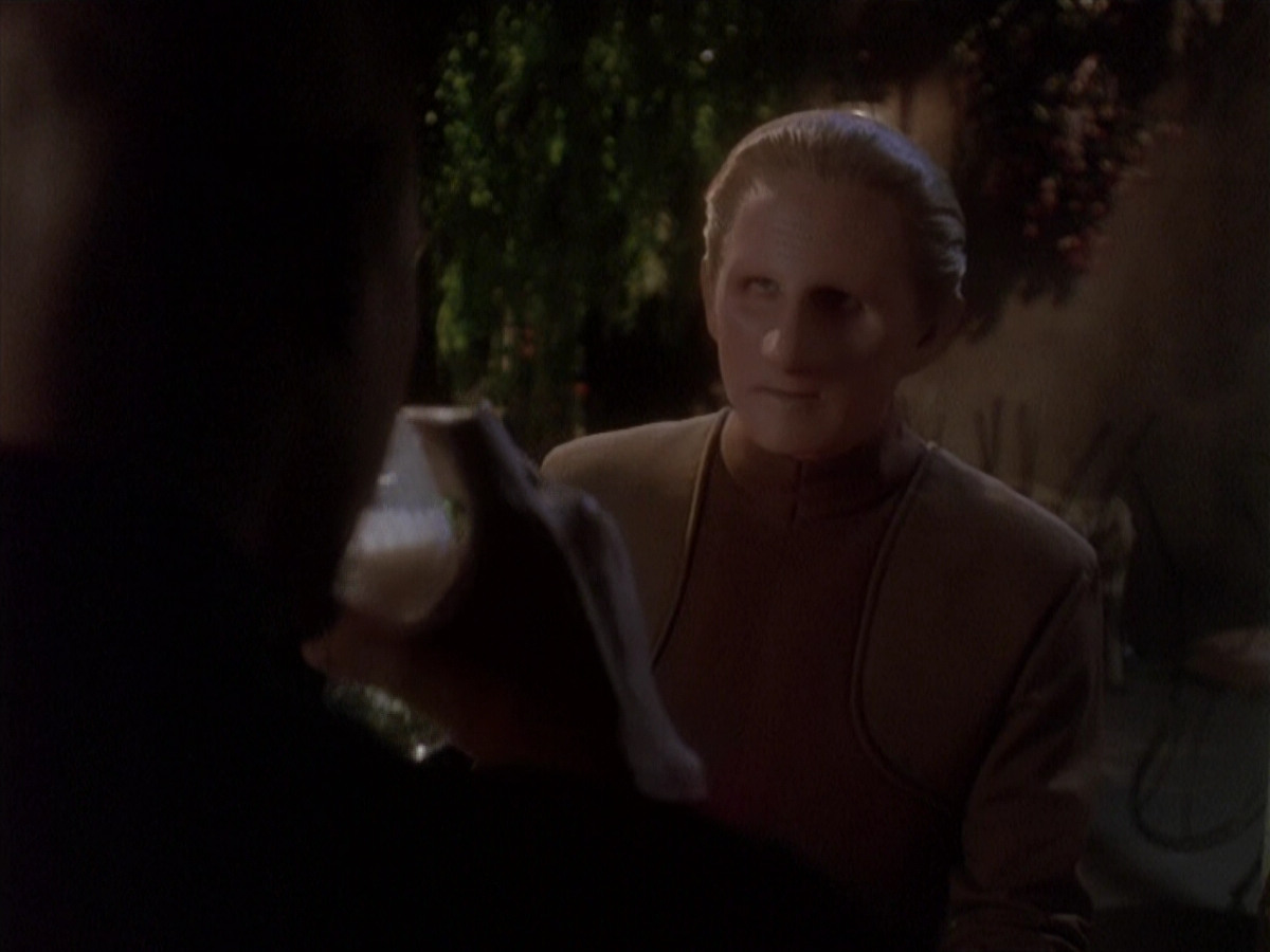 extant_StarTrek_DS9_4x12-ParadiseLost_01097.jpg