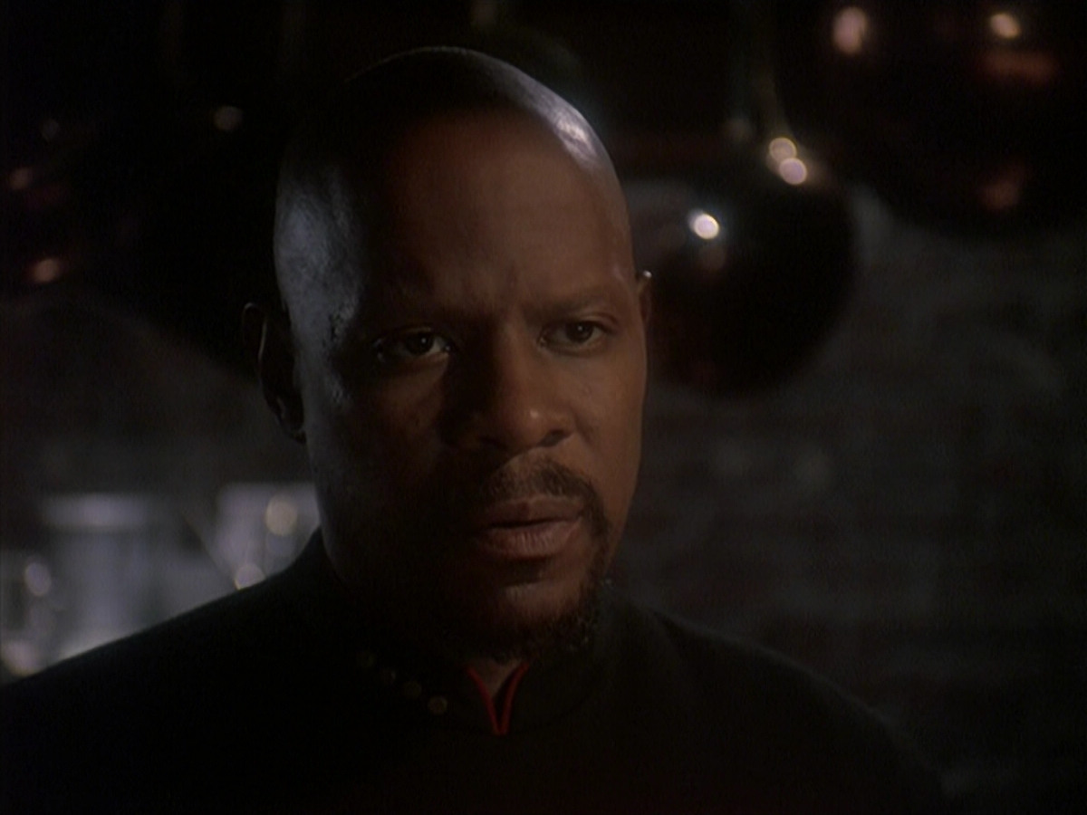 extant_StarTrek_DS9_4x12-ParadiseLost_01119.jpg