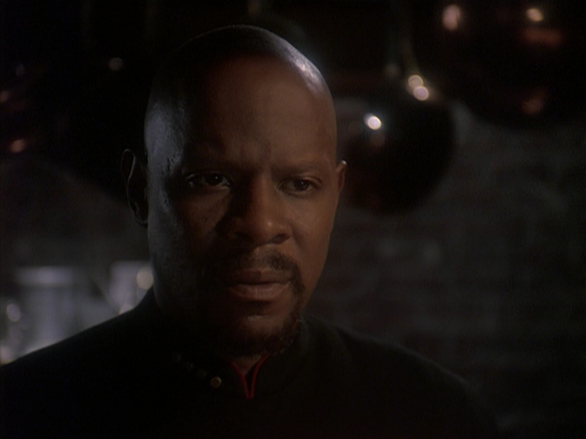 extant_StarTrek_DS9_4x12-ParadiseLost_01132.jpg