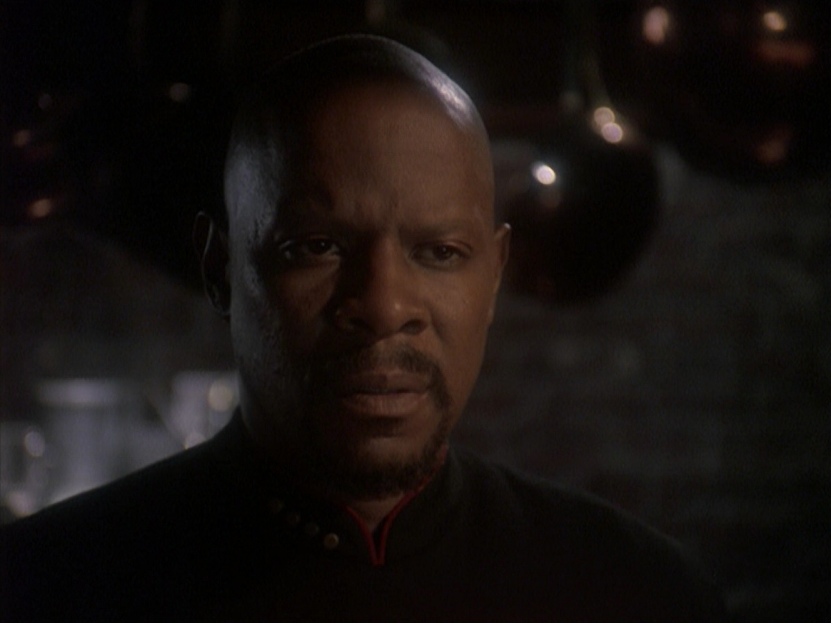 extant_StarTrek_DS9_4x12-ParadiseLost_01157.jpg