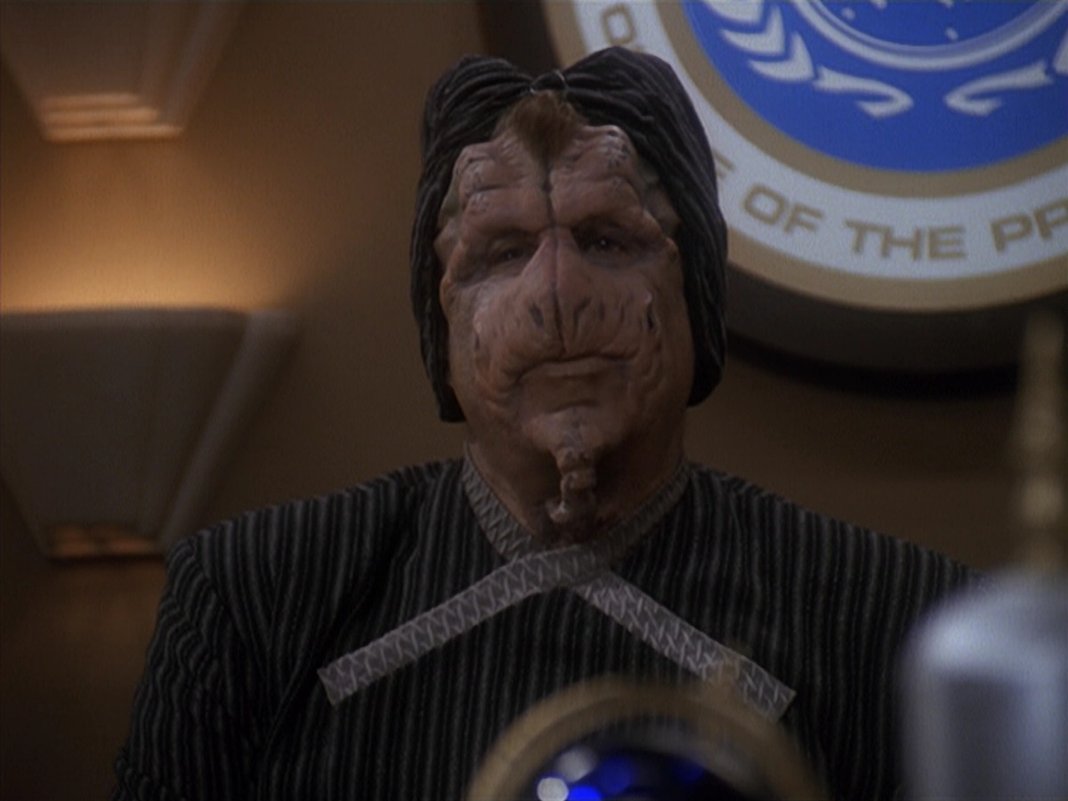 extant_StarTrek_DS9_4x12-ParadiseLost_01179.jpg