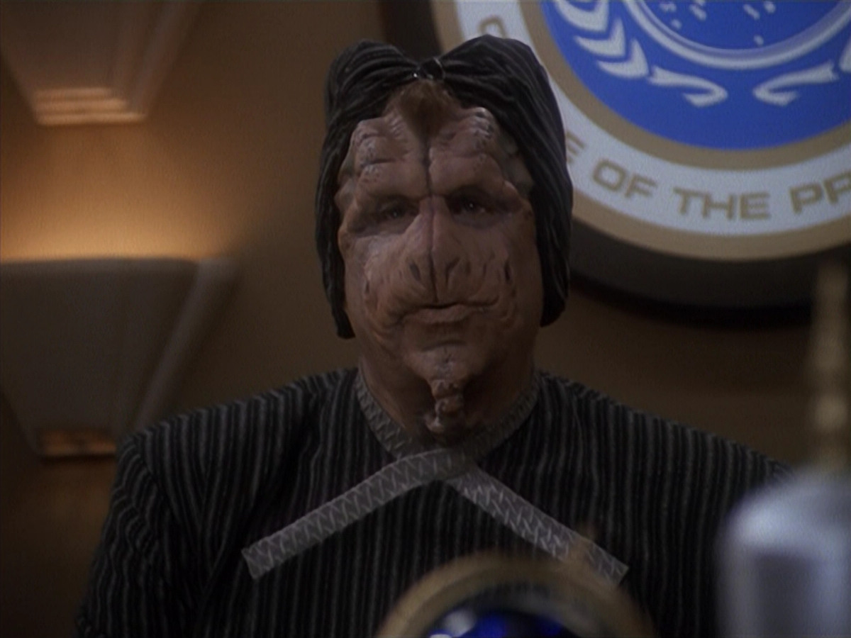 extant_StarTrek_DS9_4x12-ParadiseLost_01188.jpg