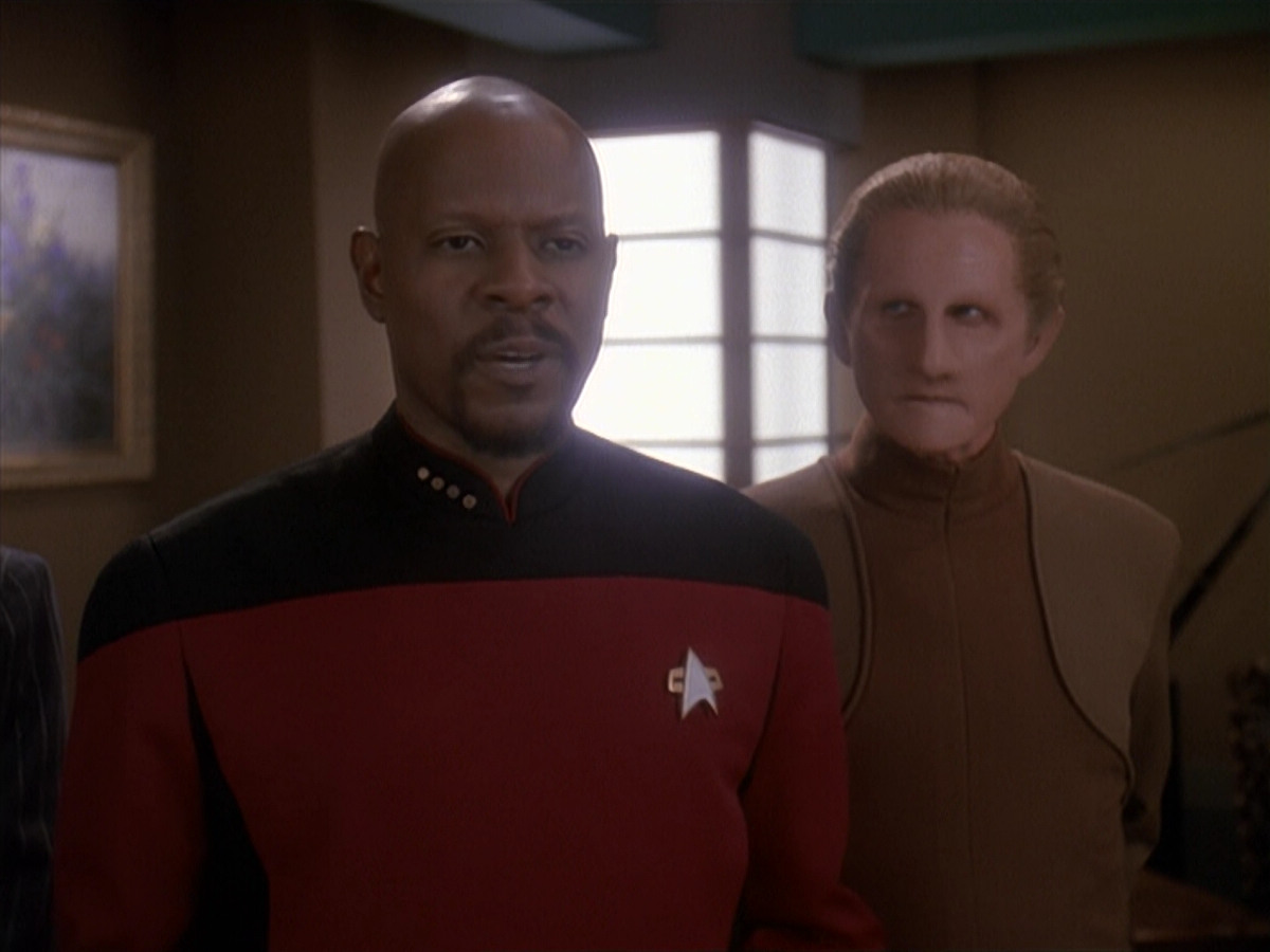 extant_StarTrek_DS9_4x12-ParadiseLost_01189.jpg