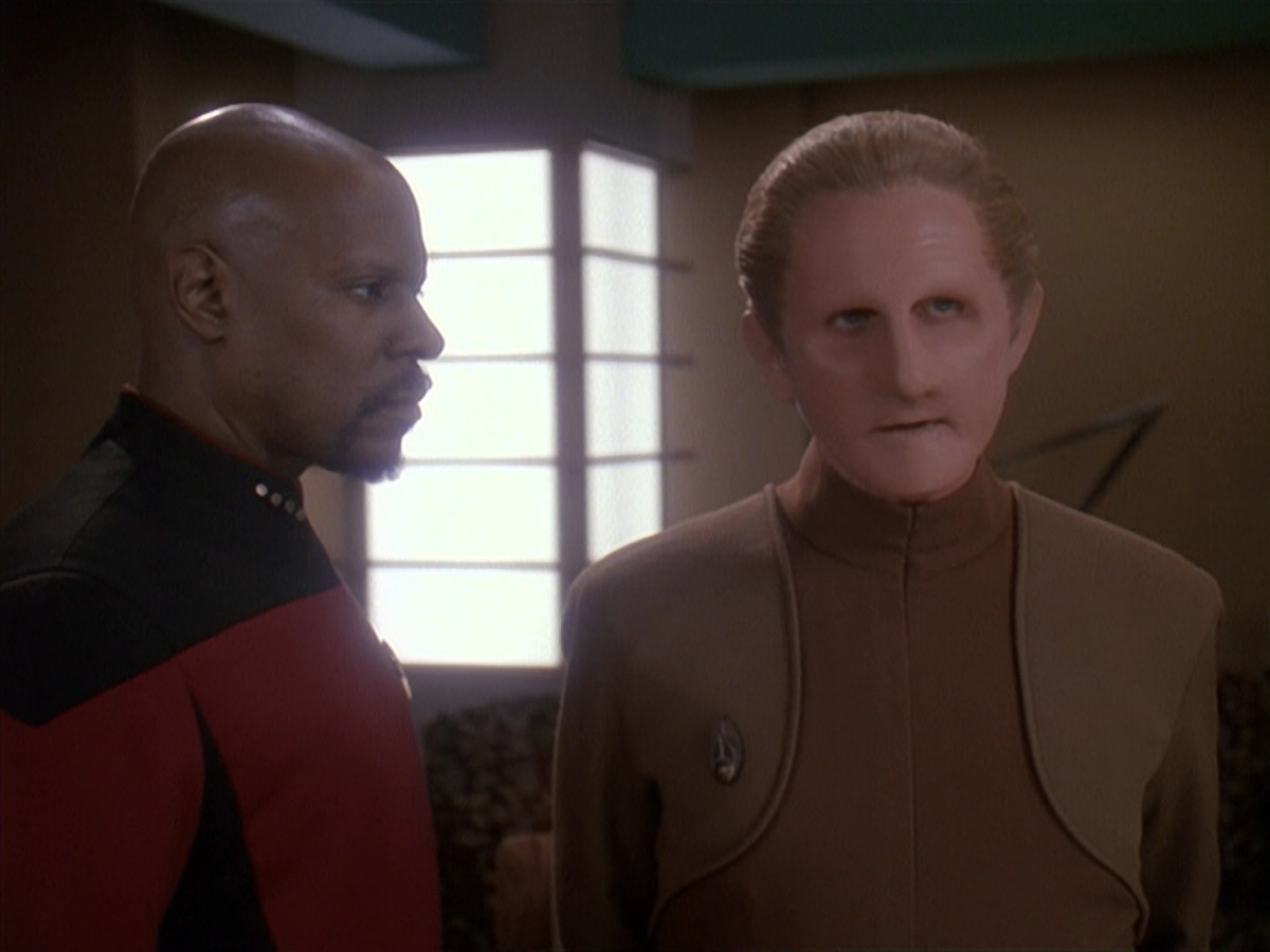 extant_StarTrek_DS9_4x12-ParadiseLost_01214.jpg