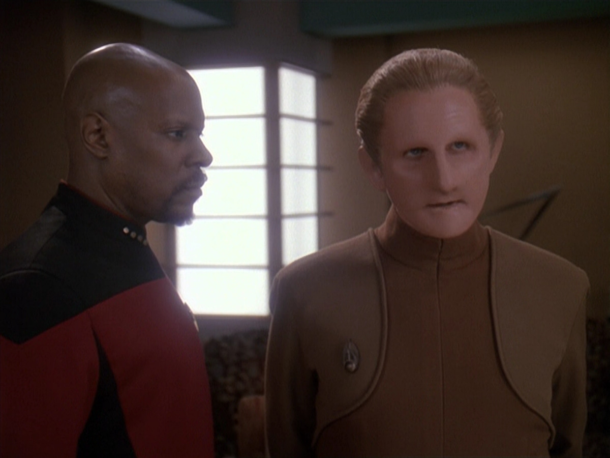 extant_StarTrek_DS9_4x12-ParadiseLost_01217.jpg